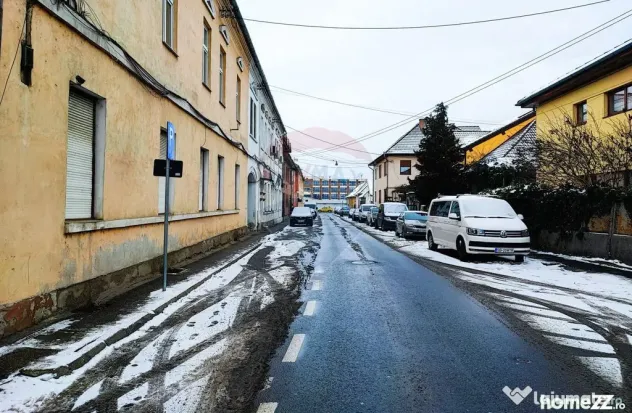 Apartament cu 3 camere,la parter, pe strada Morilor nr.10...