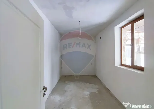 Apartament cu 3 camere,la parter, pe strada Morilor nr.10...