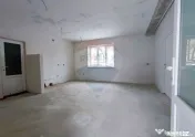 Apartament cu 3 camere,la parter, pe strada Morilor nr.10... 