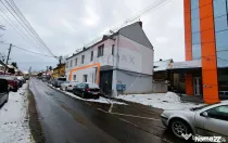 Apartament cu 3 camere,la parter, pe strada Morilor nr.10...