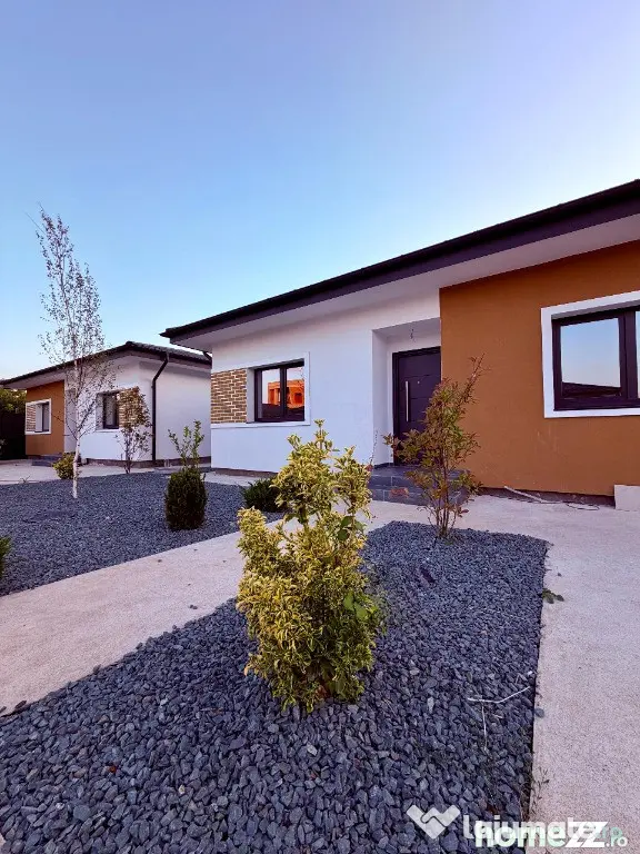 Casă individuală pe parter 135mp construiți, teren 400mp Tunari