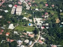 Casă de vacanță / locuință permanentă – zonă centra