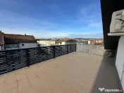 Apartament 3 camere zona Indepemdentei 