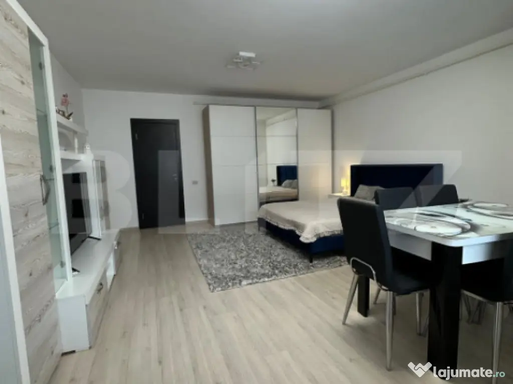 Garsonieră modernă cu balcon, bloc nou - Sânpetru