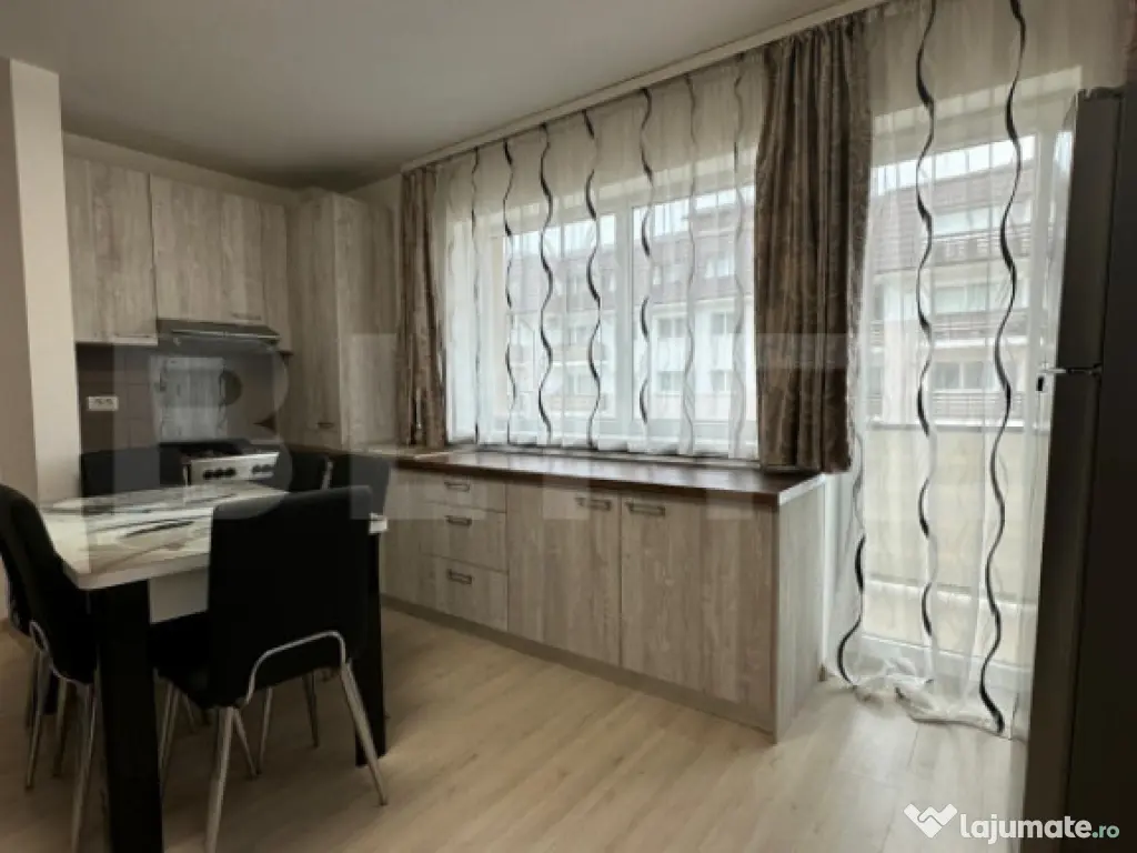 Garsonieră modernă cu balcon, bloc nou - Sânpetru