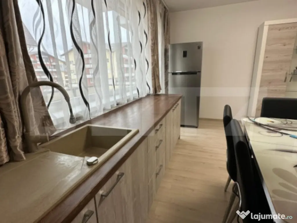 Garsonieră modernă cu balcon, bloc nou - Sânpetru