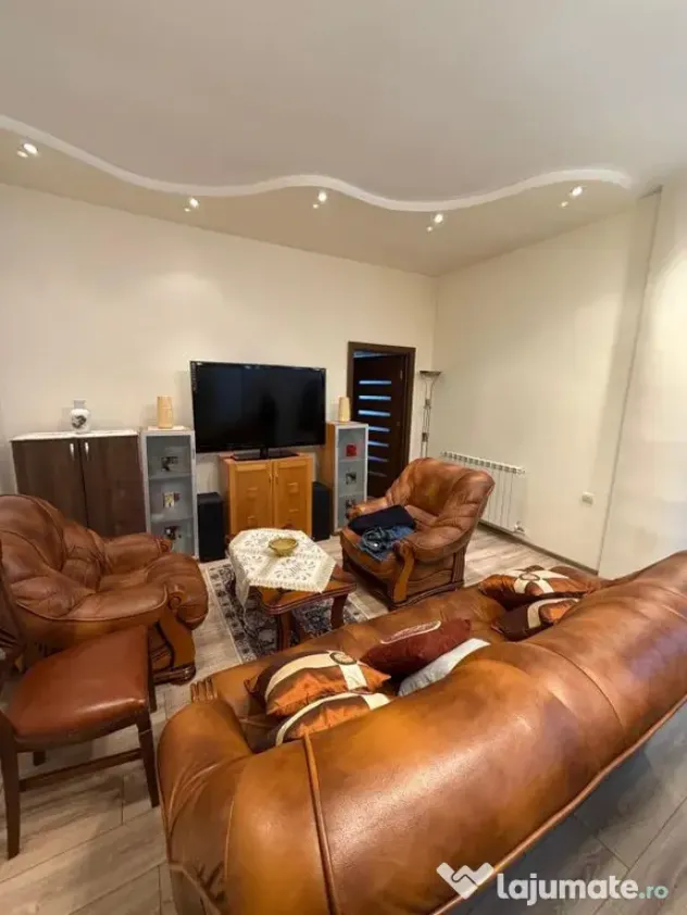 Casa P+1+M , Faleza Nord, pretabil Pensiune /Comercial