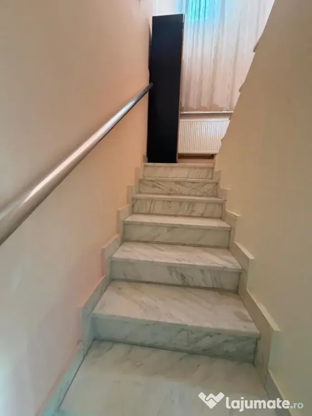 Casa P+1+M , Faleza Nord, pretabil Pensiune /Comercial