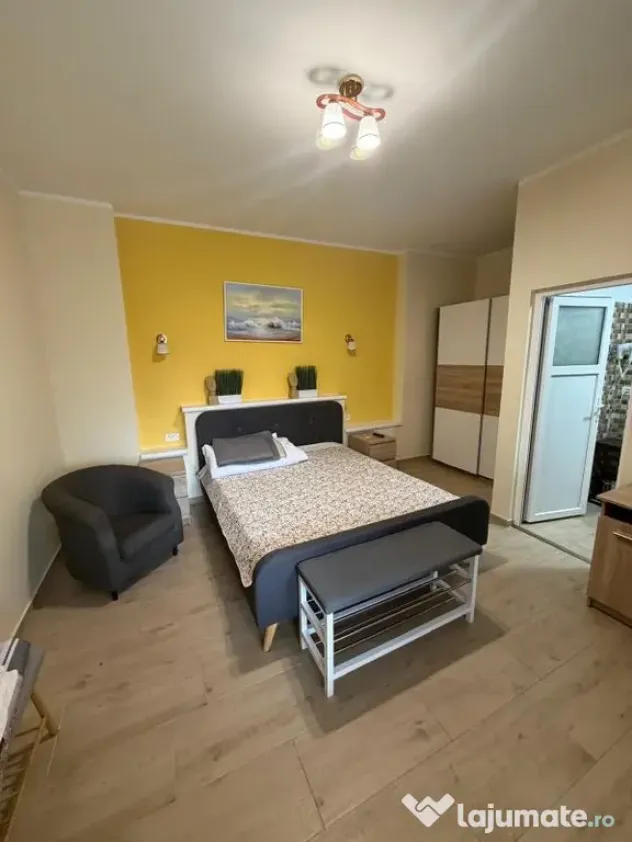Casa P+1+M , Faleza Nord, pretabil Pensiune /Comercial