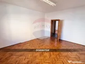 Casă / Vilă cu 5 camere de vânzare în zona Orasul Vechi 