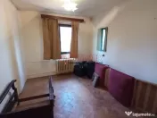 3 camere - Sector 4- Nitu Vasile-Emil Racovita