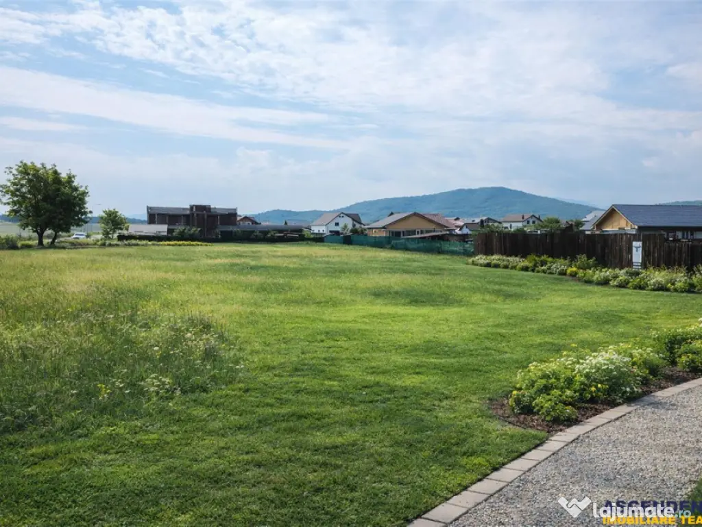 Casa eleganta pe 2 nivele, la 15 minute de Brasov, DJ 112A,