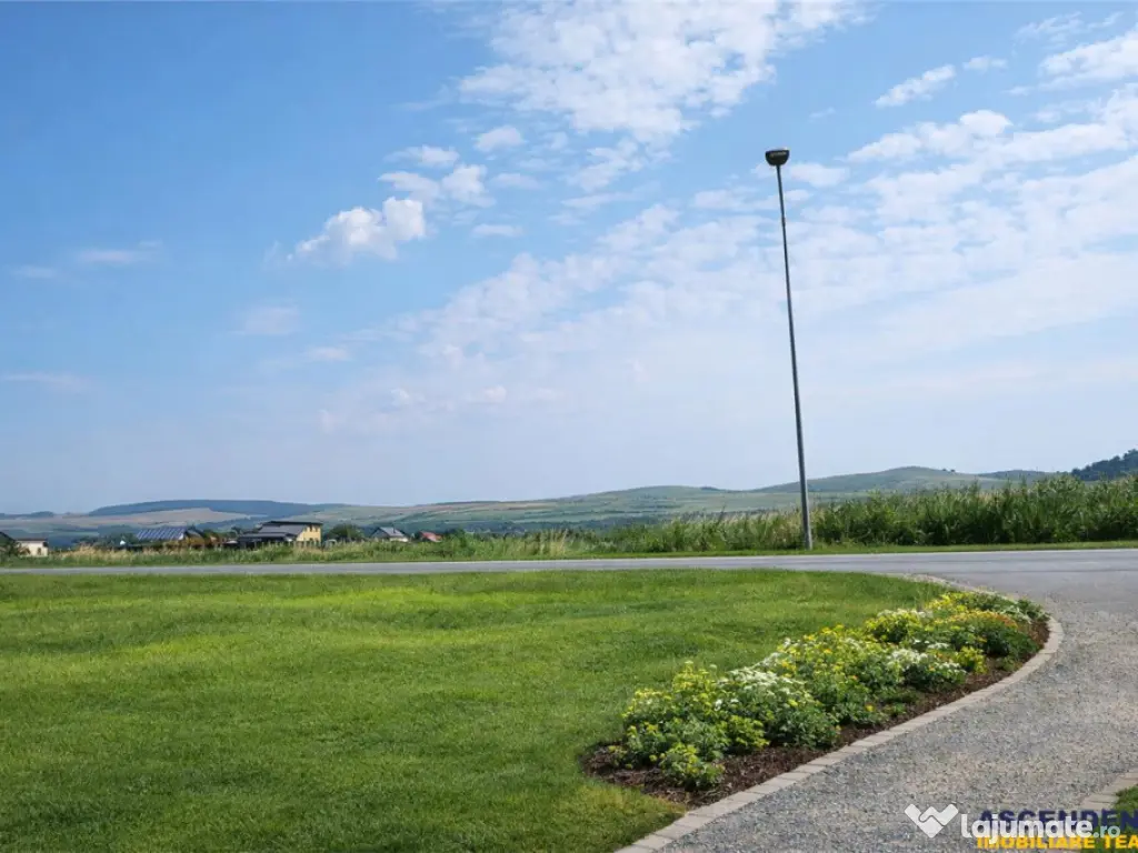 Casa eleganta pe 2 nivele, la 15 minute de Brasov, DJ 112A,