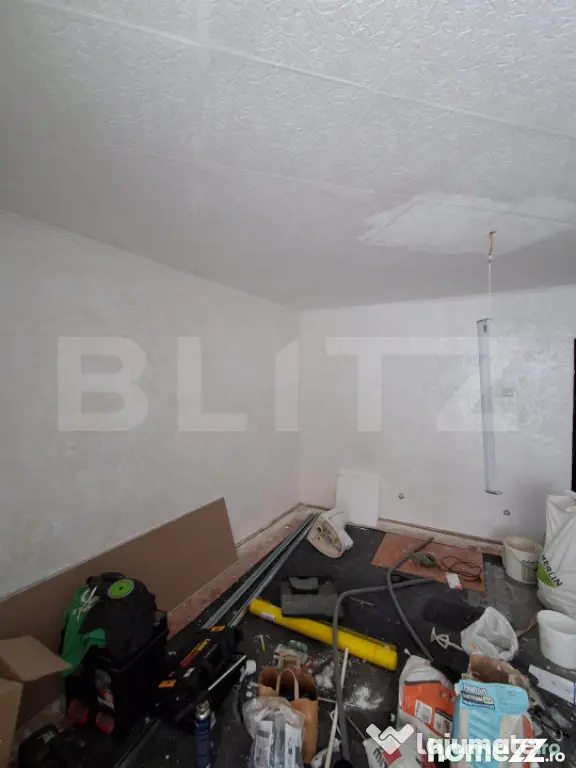 Spațiu comercial 55 mp, în curs de renovare, 3 camere la p - Brasov (Brasov)