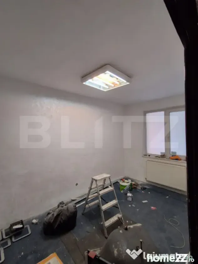 Spațiu comercial 55 mp, în curs de renovare, 3 camere la p - Brasov (Brasov)