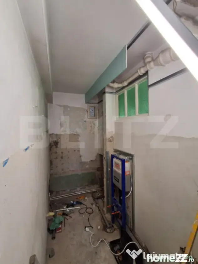 Spațiu comercial 55 mp, în curs de renovare, 3 camere la p - Brasov (Brasov)
