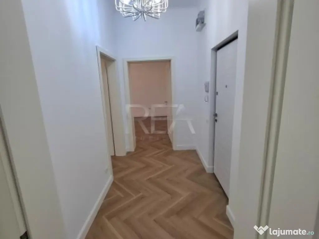 2 camere, et 4/5, bloc rusesc, renovat PREMIUM-Drumul Sarii