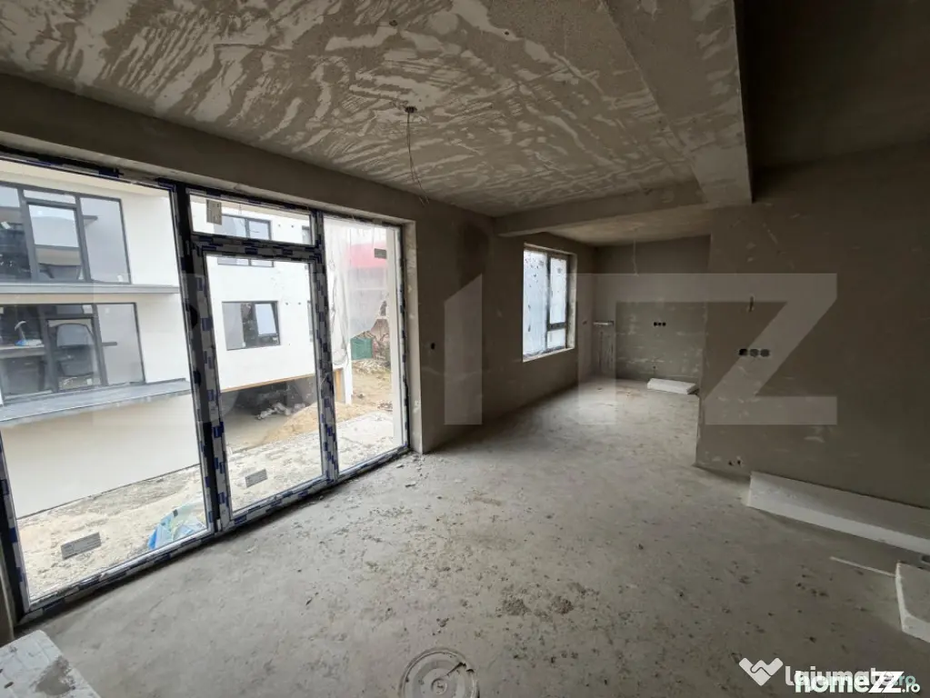 Apartament 4 camere, semifinisat cu garaj si boxa, zona Brad - Zalau (Salaj)