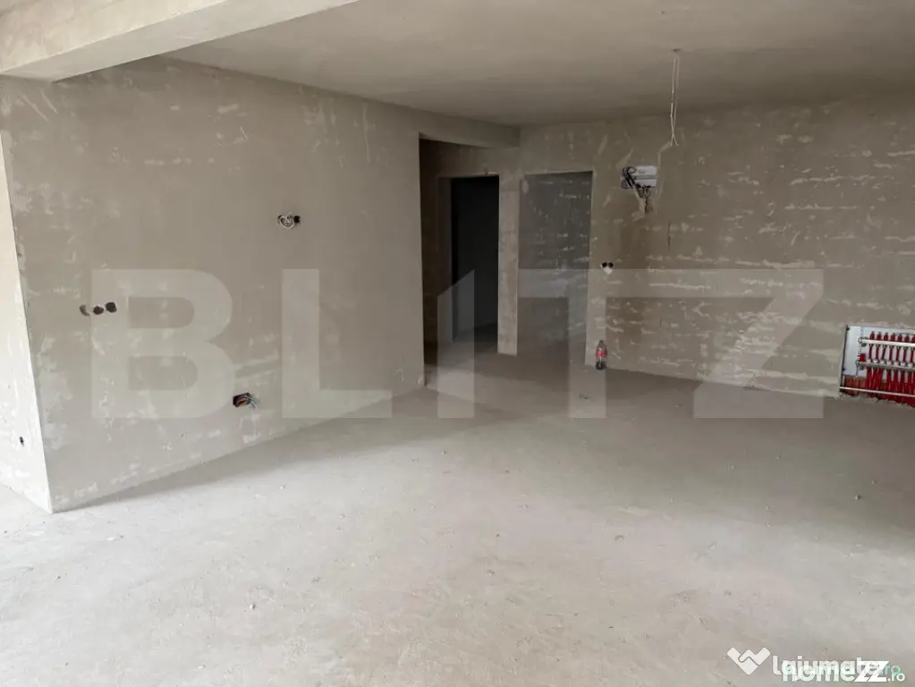 Apartament 4 camere, semifinisat cu garaj si boxa, zona Brad - Zalau (Salaj)