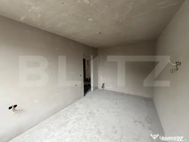 Apartament 4 camere, semifinisat cu garaj si boxa, zona Brad - Zalau (Salaj)