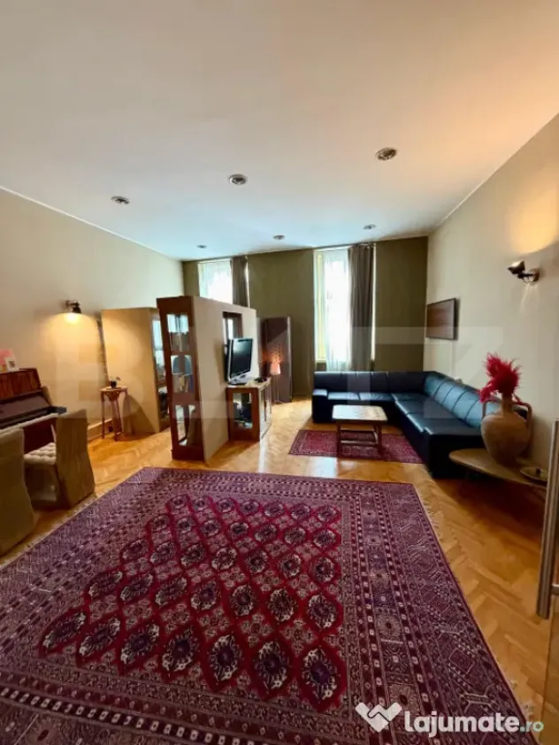 Apartament 2 camere, 71 mp, tavan inalt 3,30 m, garaj, Centr
