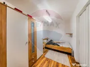 Apartament cu 2 camere de închiriat în zona Intim 