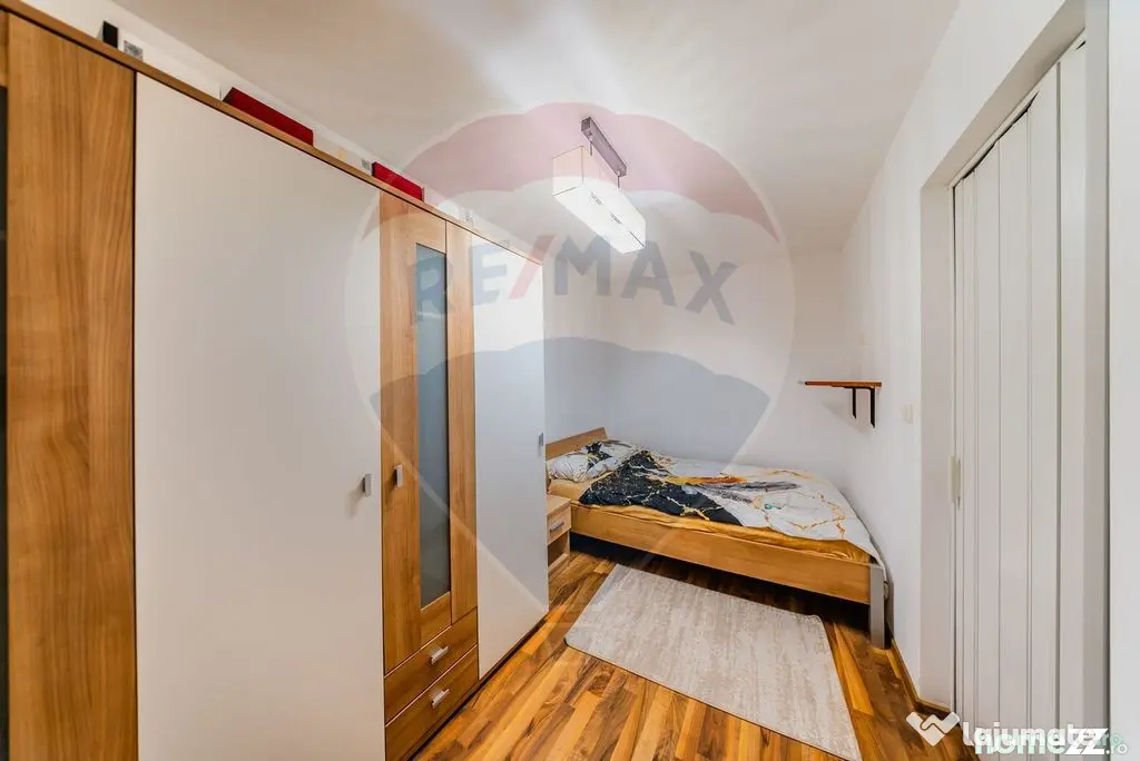 Apartament cu 2 camere de închiriat în zona Intim