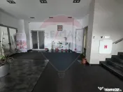DE VÂNZARE Spațiu de birouri 1,780mp în zona 13 Septem... 