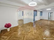 Apartament 4 camere de închiriat – Bd. Unirii / Str. V... 