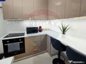 Apartament 4 camere de închiriat – Bd. Unirii / Str. V... 