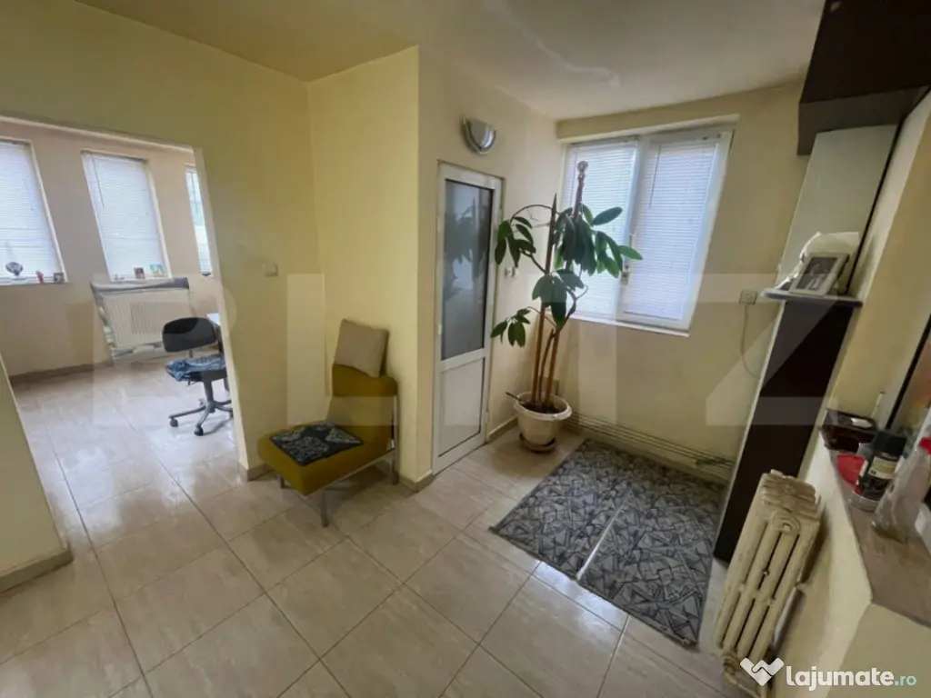 Apartament 3 camere + Spațiu comercial (25 mp) – Zonă Ka