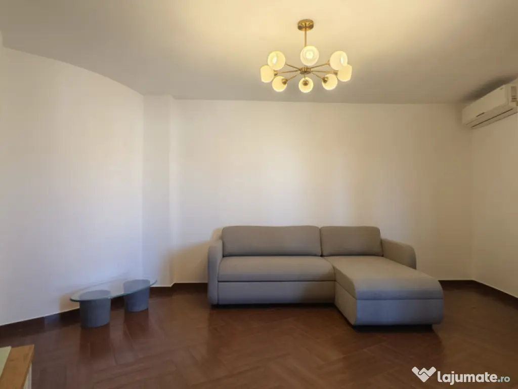 Apartament, 2 camere, ultracentral, etajul 8, Ploiești