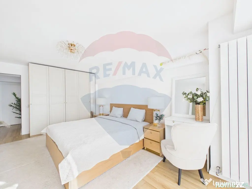 Apartament de vanzare, 3 camere ultra finisat, Bd. Unirii
