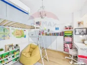 Apartament de vanzare, 3 camere ultra finisat, Bd. Unirii