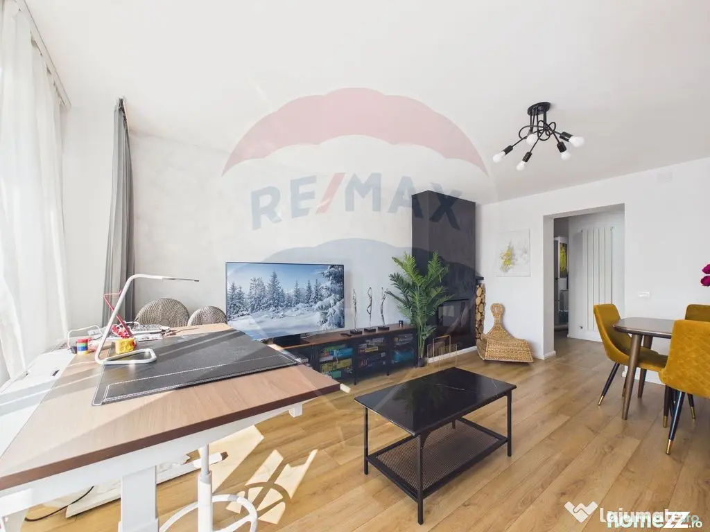 Apartament de vanzare, 3 camere ultra finisat, Bd. Unirii