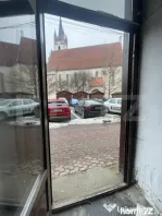 Spațiu comercial de vanzare, 56 mp, în Piața Centrală ??