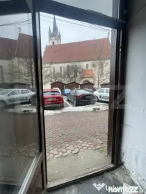 Spațiu comercial de vanzare, 56 mp, în Piața Centrală ??