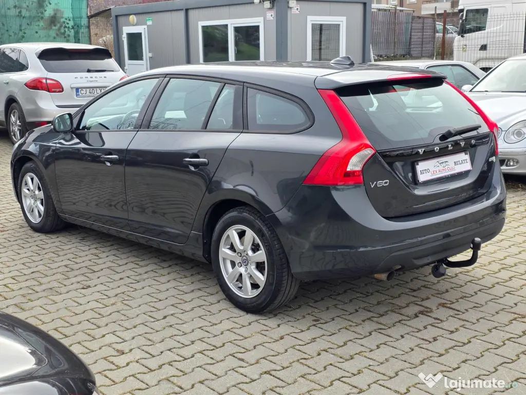 Volvo V60 Diesel, incalzire scaune, Navi, Carlig