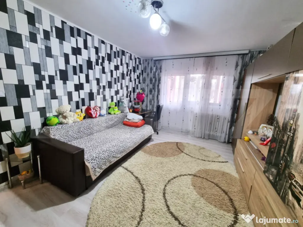 Apartament 4 camere, 90mp, decomandat, Lunca Cetatuii