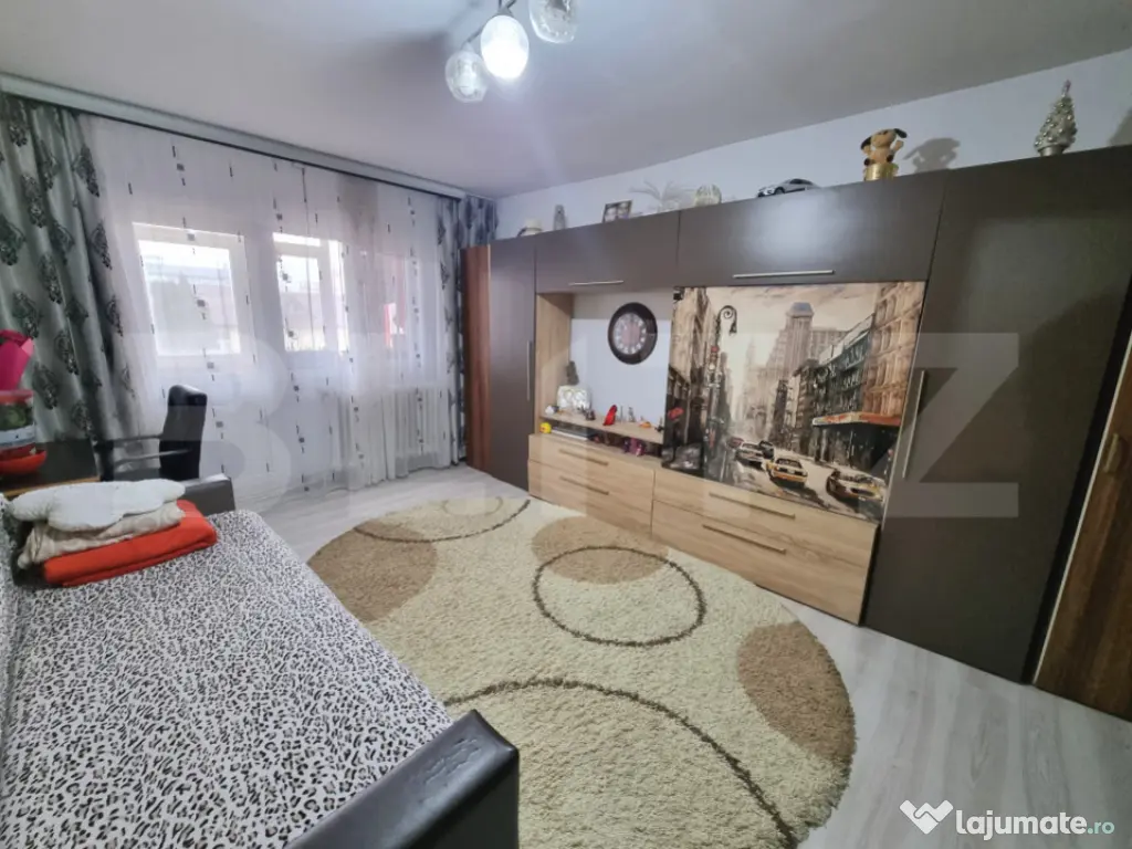 Apartament 4 camere, 90mp, decomandat, Lunca Cetatuii