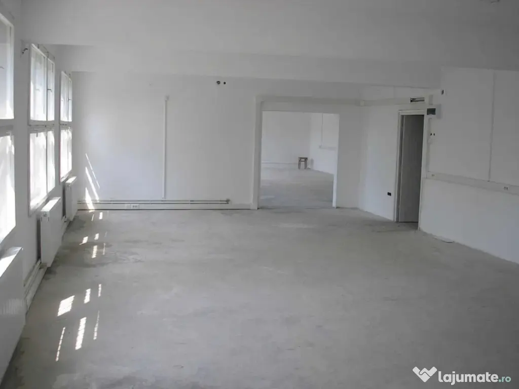 Spatiu comercial, 220 mp, zona 1 Mai