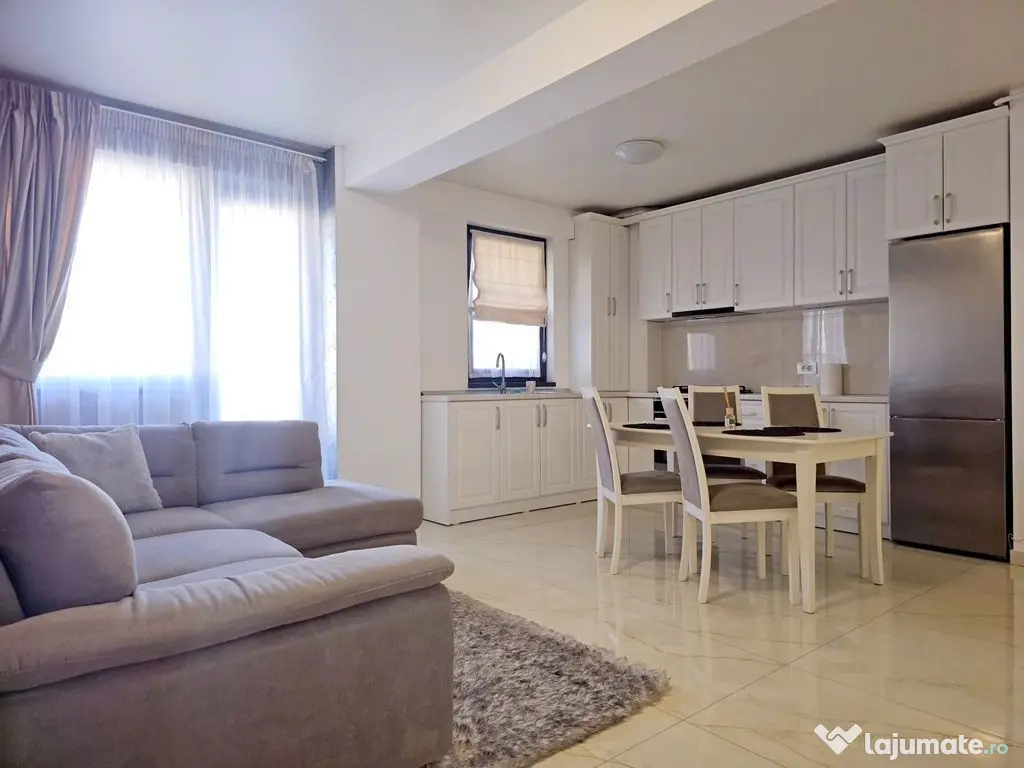 Inchiriere 2 camere Complex Roka, Micro 17 – parcare ??...