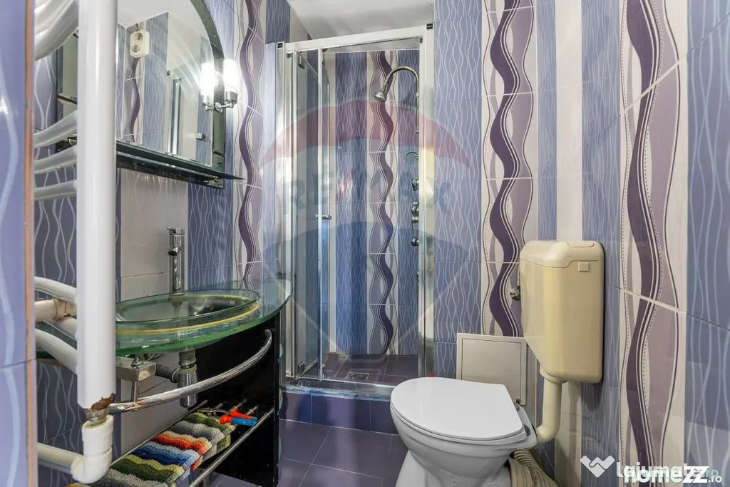 Apartament de vânzare cu 4 camere decomandat - Zona Intim - Arad (Arad)