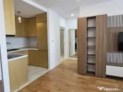 2 camere complet mobilat/utilat, prima chirie Loc parcare inclus 