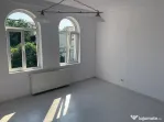 Casa cu destinatie comerciala 335 mp