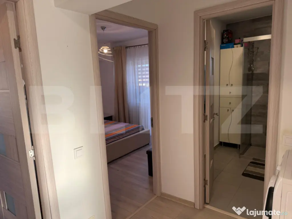 Apartament de vânzare, cu 3 camere