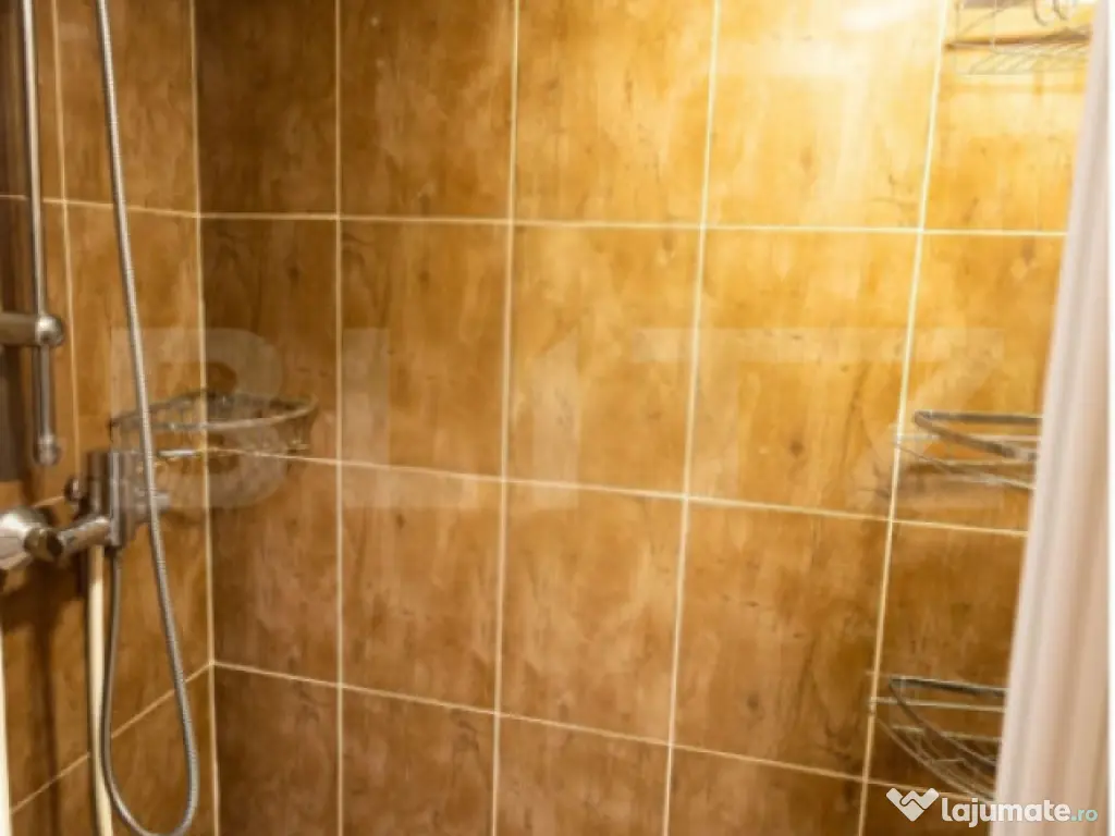 Apartament 2 camere, 61 mp, zona Lipoveni