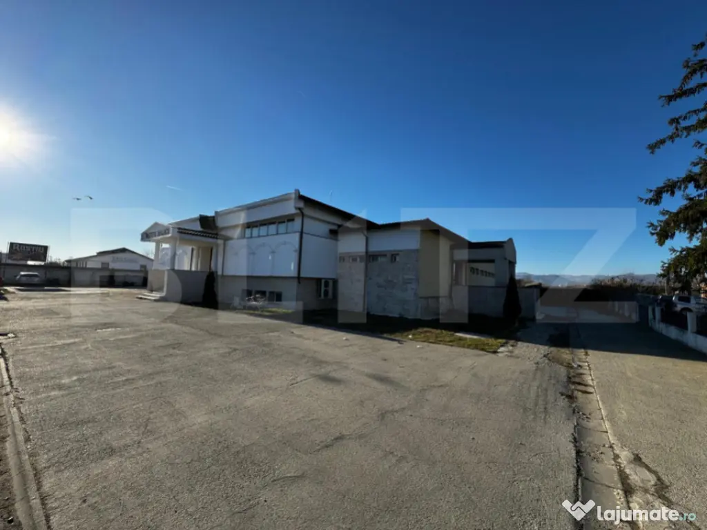 Săli evenimente, 1100 mp utili, teren 4263 mp, zona iesire