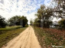 Teren EV și IV cu casă, 29.600 mp, utilități și acces f
