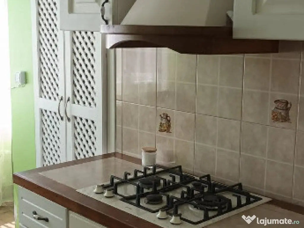 N Apartament de 3 camere zona BARTOLOMEU